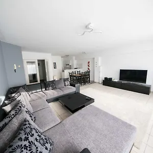renovated-apartment-in-antwerp-city-center.hotelsghent.com/